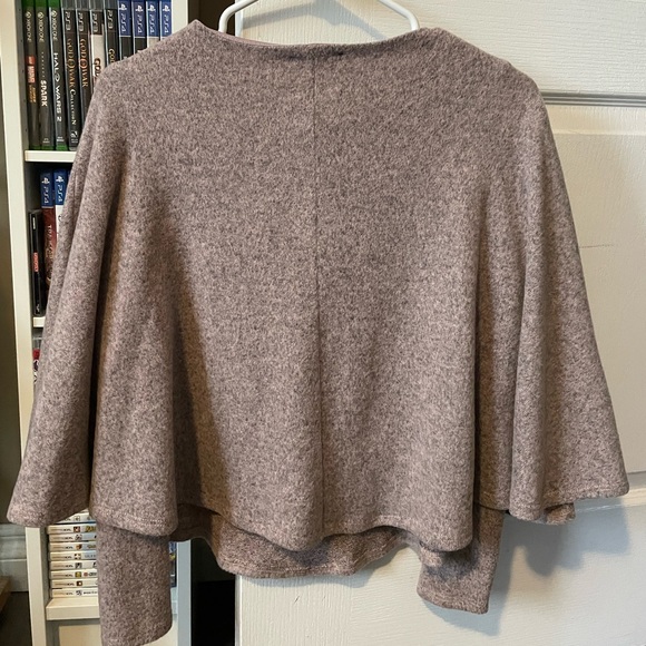 Lavender Zara poncho style top - Picture 3 of 3